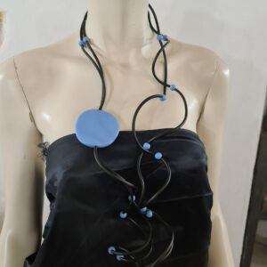 RP7 Collana Ricciola sil nero resine piastra e sfere azzurro