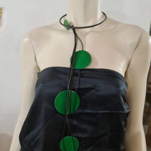 FG24 sil nero frangia sil nero cerchi ecopelle verde