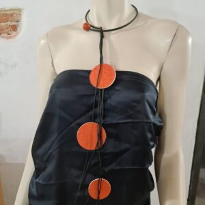 FG18 sil nero frangia sil nero cerchi ecopelle arancio stampato