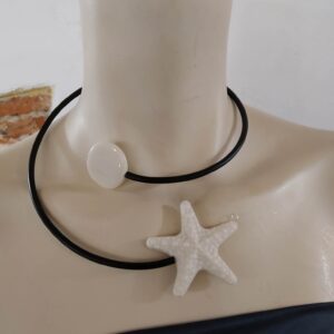 LT12 Girocollo Light PVC nero Stella Marina e resina bianco latte