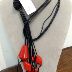 C1 Cravatta silicone nero resine rosse