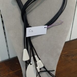 C3 Cravatta silicone nero resine panna