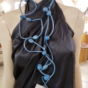 R262 Collana Ricciola sil avio resine miste avio