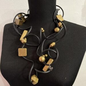 R253 Collana Ricciola sil nero resine bronzo dorato metallizzato